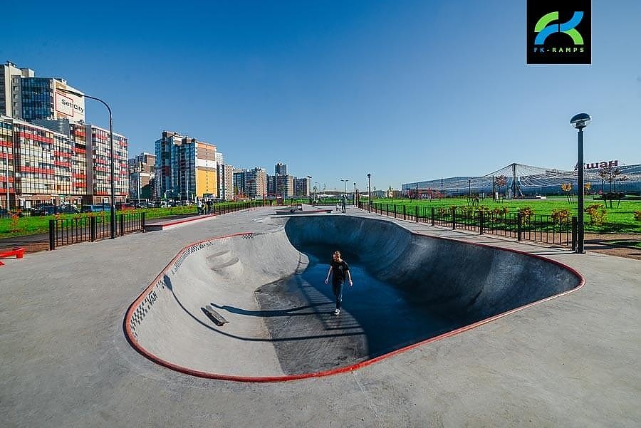 MEGA Dybenko skatepark